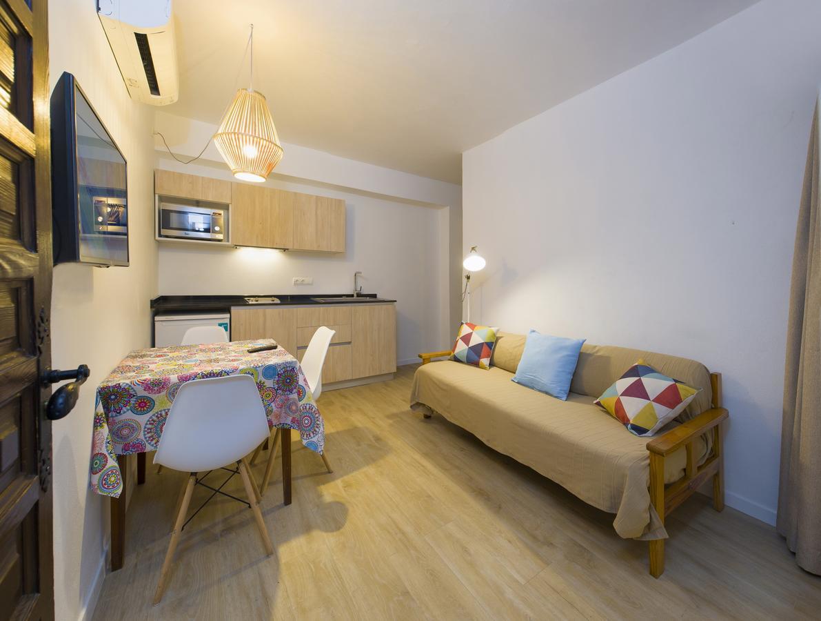 Cana Rita Apartamentos Сан-Антонио-Абад Экстерьер фото